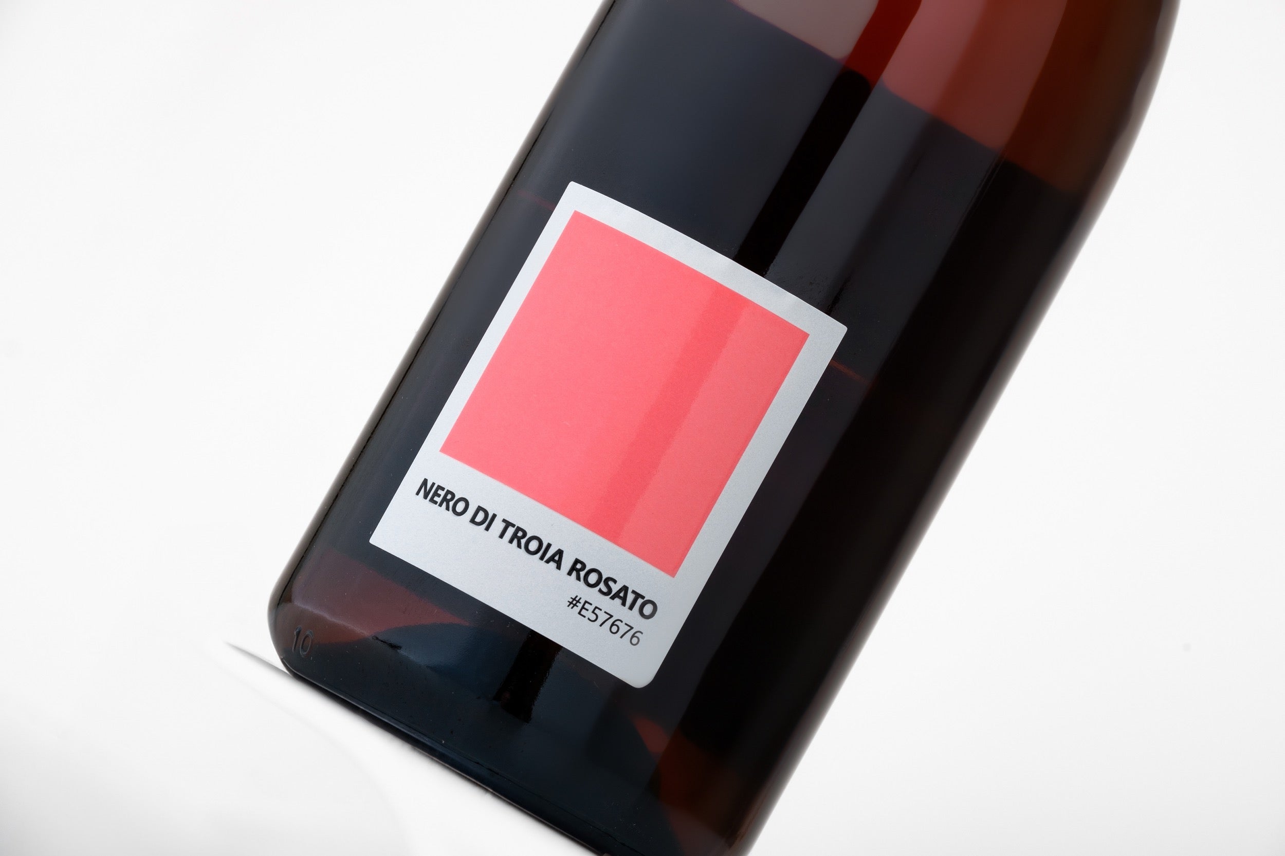 ワインセット　プーリア　　ネーロ　ディ　トロイア　シャトラーボジャッド Nero di Troia Rosato ネロ・ディ・トロイア・ロザート – AmusezVous